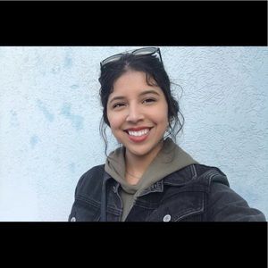 Meet your Posher, Alyssa